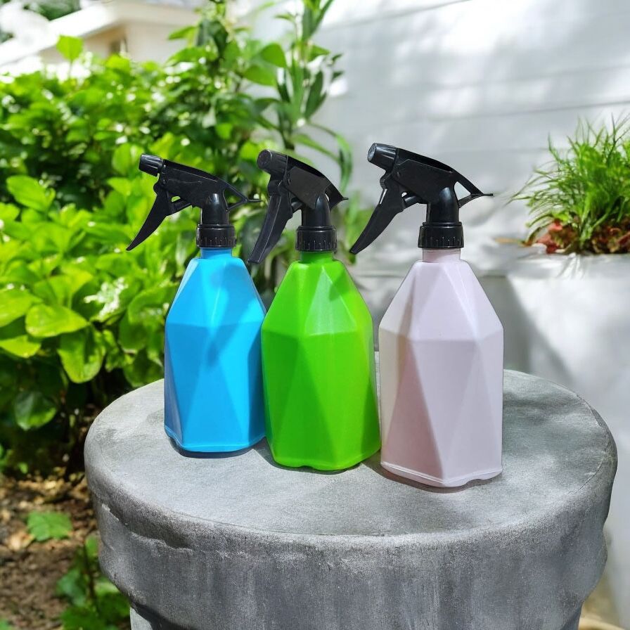 Diamond Style 600ml Sprayer Bottle for Ironing &amp; Gardening
